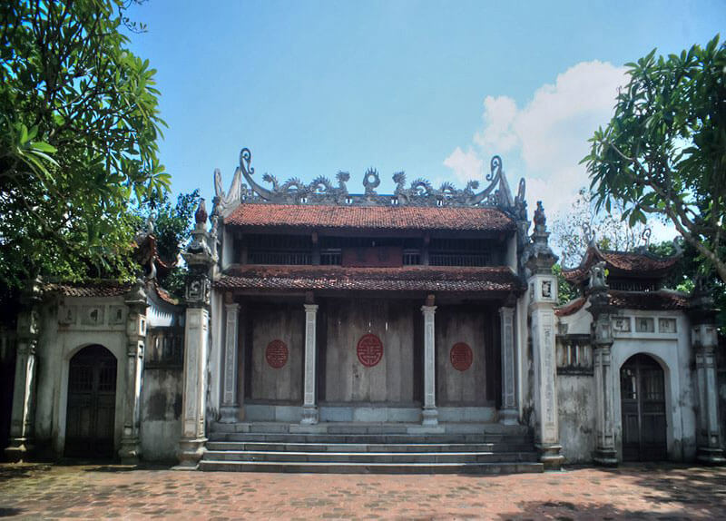 Đi Tìm Chốn Thanh Tịnh: Bí Mật Ẩn Sau Sự Vắng Vẻ Của Chùa Bà Đanh