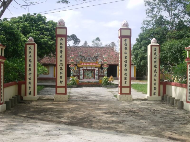 Đình Làng Lương Quán: Nơi Thời Gian Ngừng Lại Bên Dòng Hương