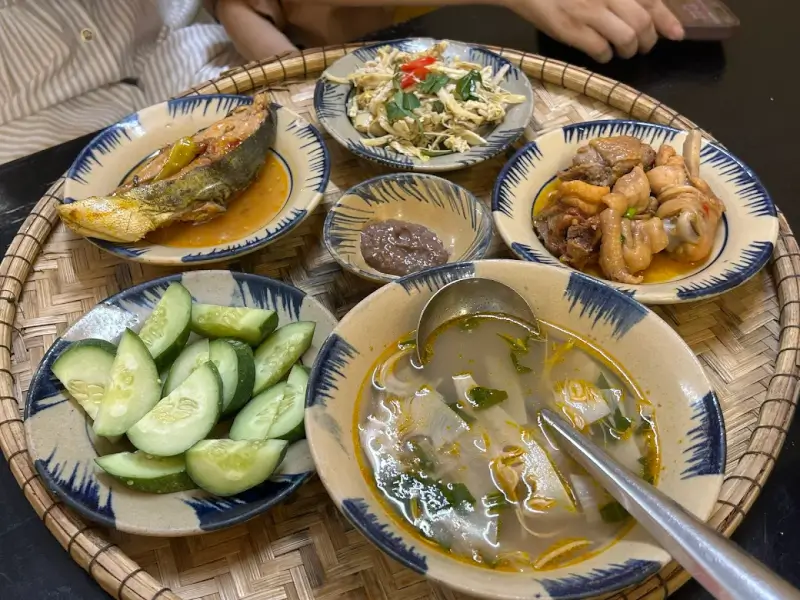 Ghé Thăm Hồi Nớ - Góc Nhỏ Bình Yên Lưu Giữ Ký Ức Xưa Cũ