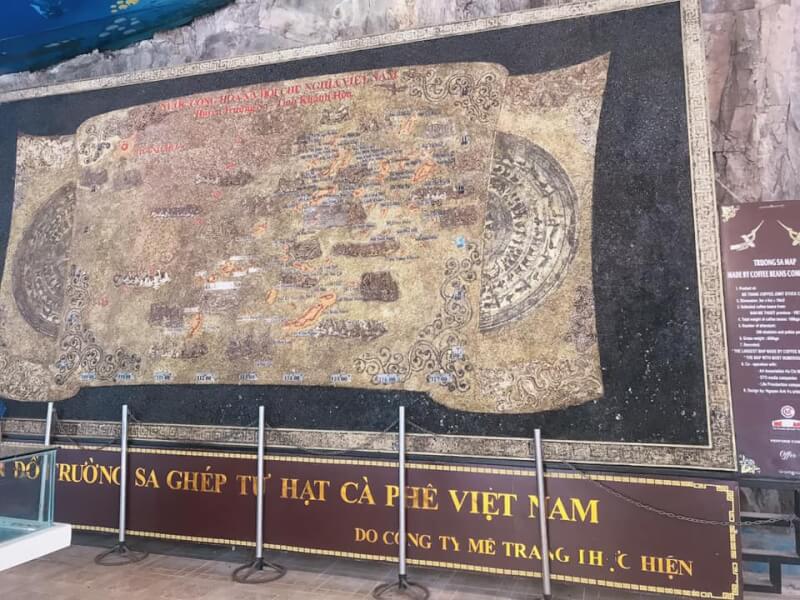 Qua những hiện vật được trưng bày, du khách có thêm góc nhìn về tài nguyên biển đảo
