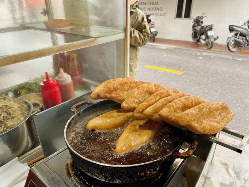 Lần đầu nghe đến bánh mì miến