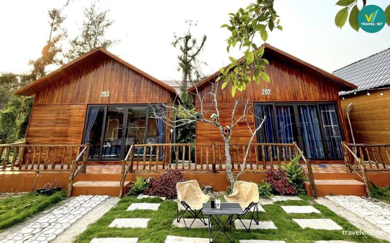 Hồng Vàn Homestay