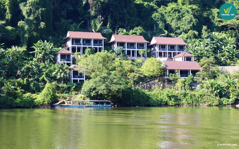 Ba Bể Lakeside Bungalow