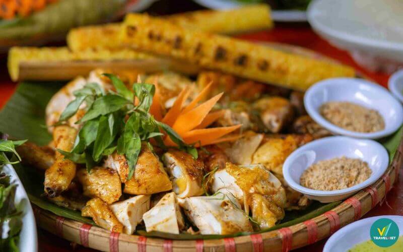 Cơm lam gà nướng