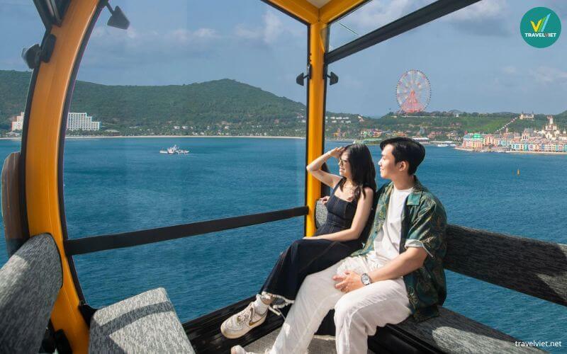 Trải nghiệm cáp treo vượt biển ngắm toàn cảnh vịnh Nha Trang