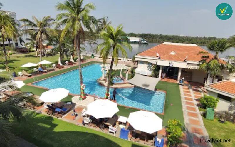 Khách sạn Riverside