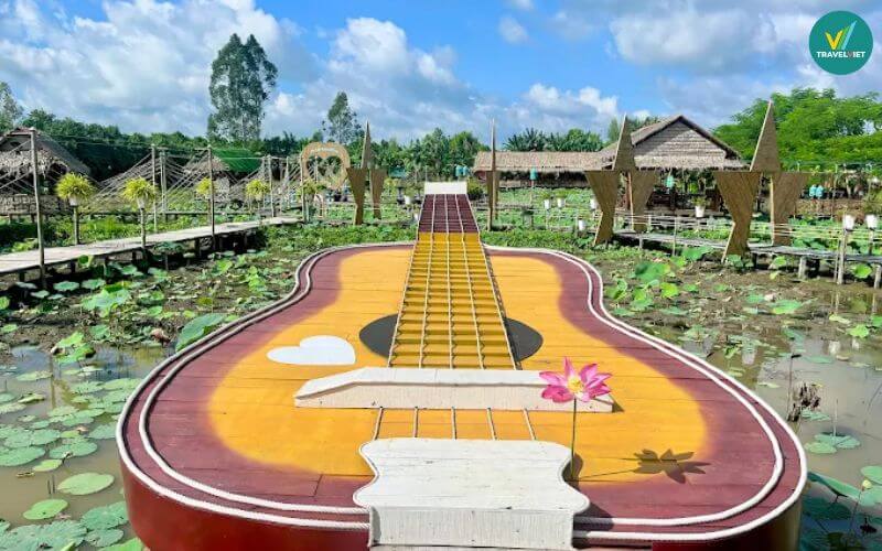 Khu du lịch văn hóa Phương Nam