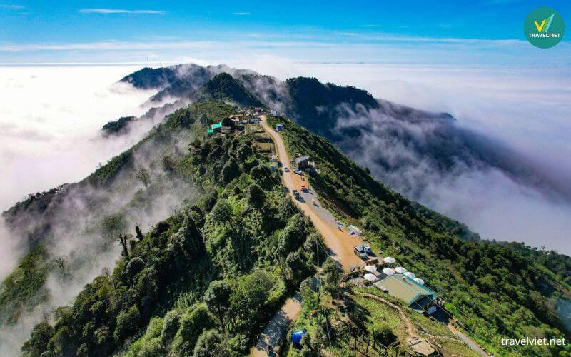 Thiên đường săn mây Tà Xùa