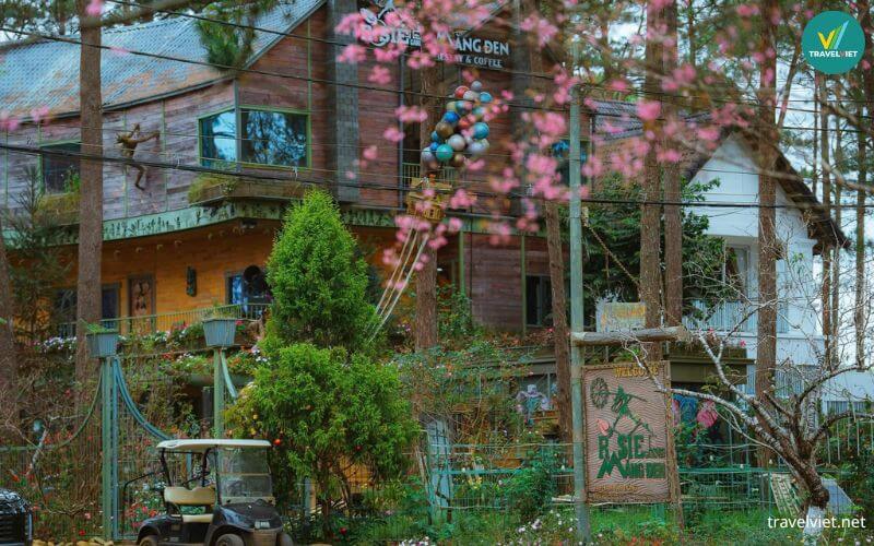 Rosie Garden Mang Den