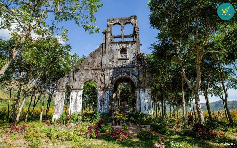 Nhà thờ cổ H’Bâu