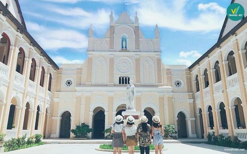 Nhà thờ Lòng Sông Quy Nhơn