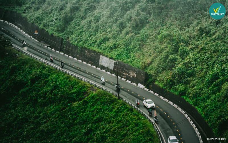 Vivu chinh phục cung đường đèo Hải Vân