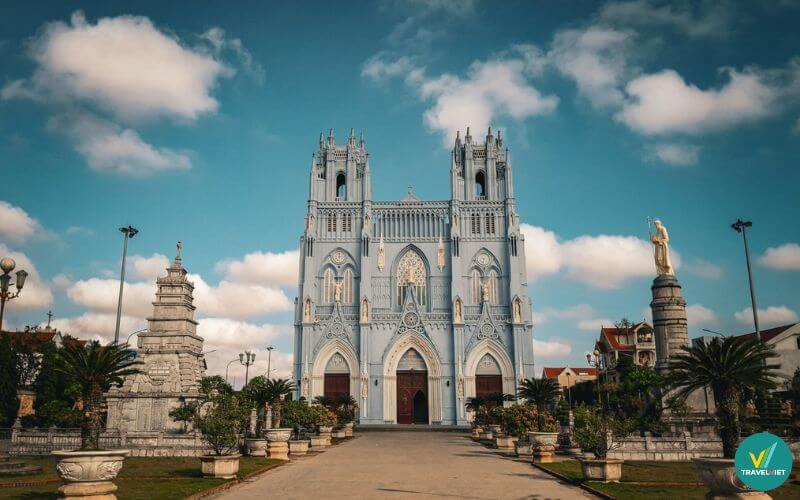 Nhà thờ Phú Nhai là Vương cung Thánh đường tước hiệu Đức Mẹ Vô nhiễm