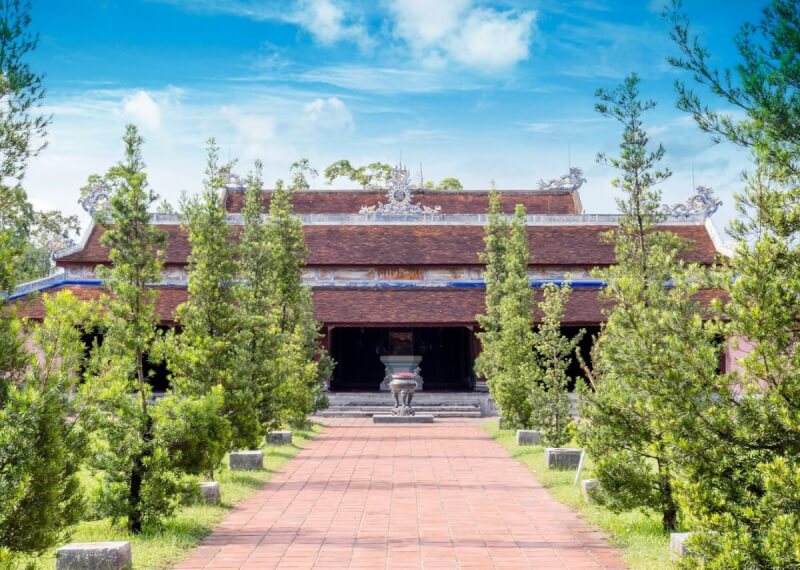 Điện Đại Hùng