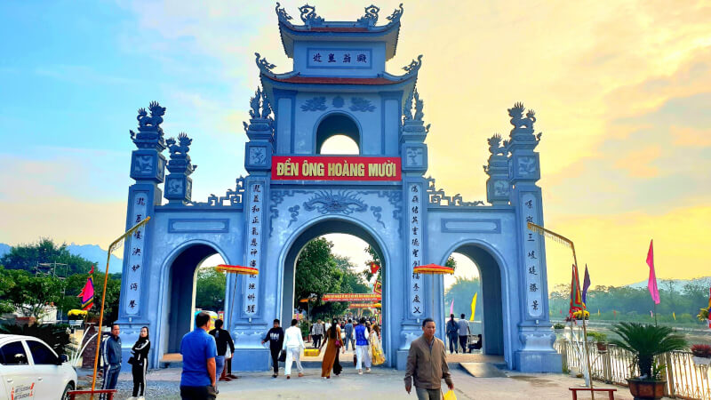 Đền Ông Hoàng Mười Nghệ An