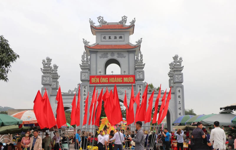 lễ hội Đền Ông Hoàng Mười