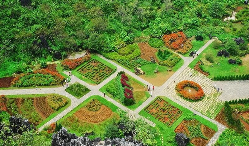 Khu du lịch Núi Hàm Rồng