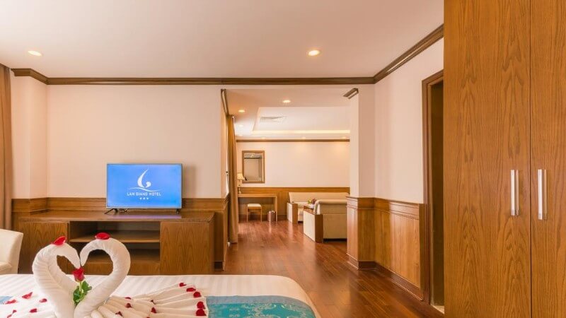 Khách sạn Lam Giang