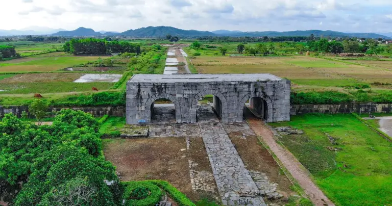 호 왕조 성 유적