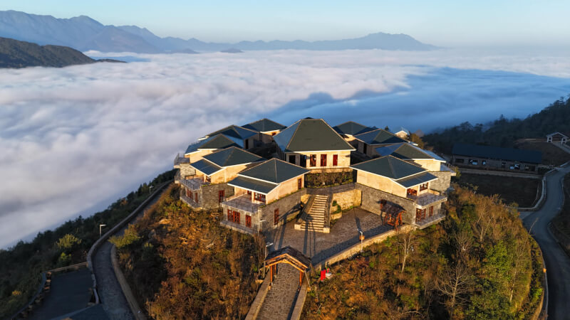 Cloud Paradise Resort Y Tý