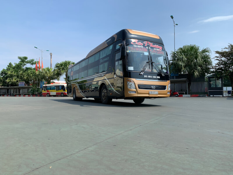 Đi xe khách đến Di tích Căng và Đồn Nghĩa Lộ