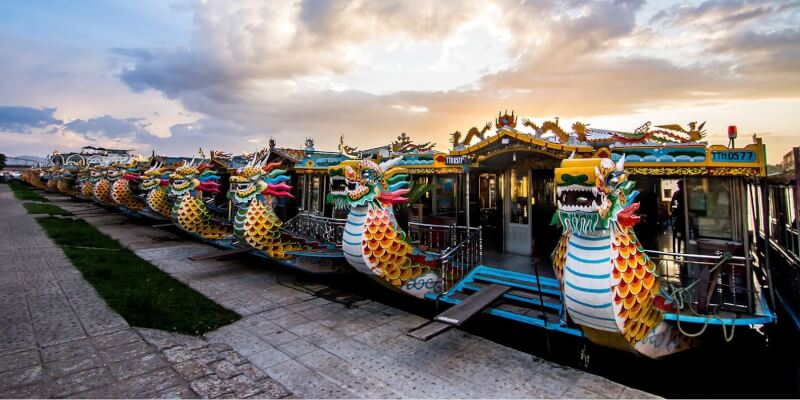 Travel by dragon boat to the Complex of Tombs of Nguyen Dynasty Kings