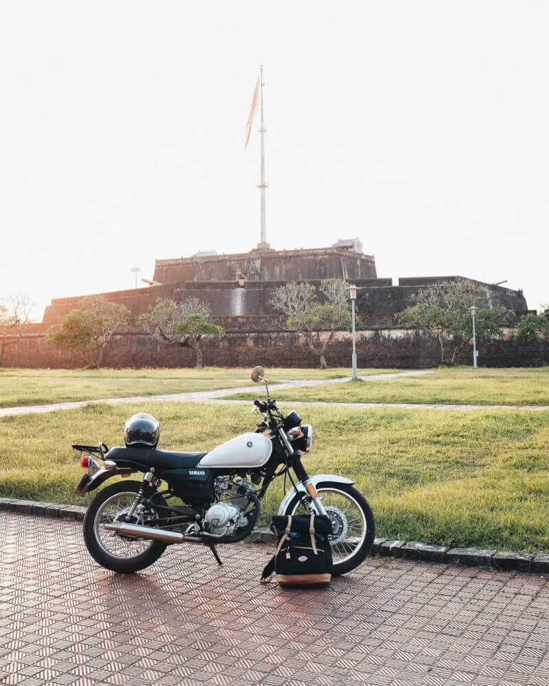 Di chuyển bằng xe máy đến Quần thể lăng tẩm các vua triều Nguyễn