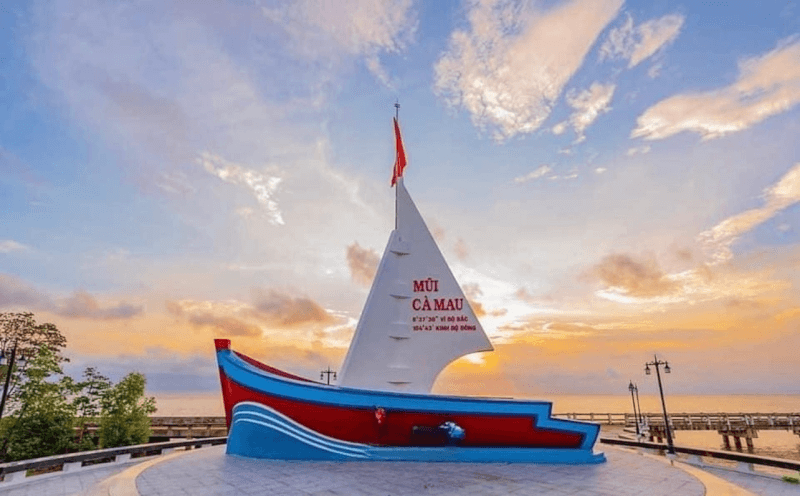 Biểu tượng con tàu Mũi Cà Mau