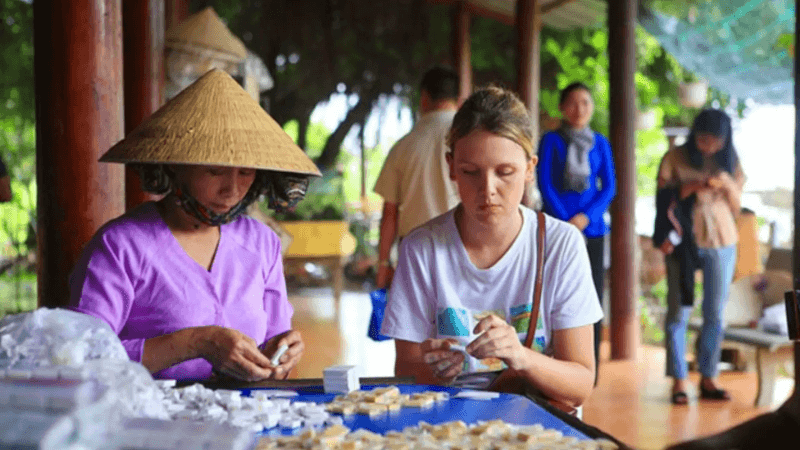 Kẹo dừa Thới Sơn