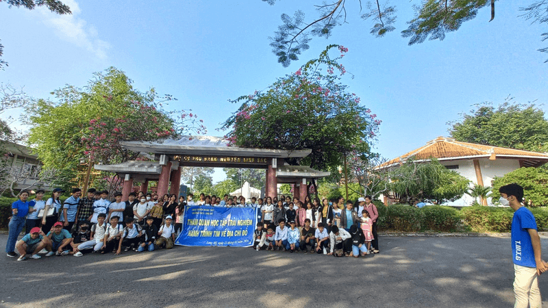 Tour Về Nguồn – Đồng Tháp – Khu di tích Cụ Phó bảng Nguyễn Sinh Sắc (1 ngày)